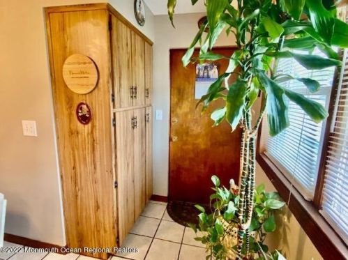 144 Avon St, Roselle Park NJ 07204-2303 exterior