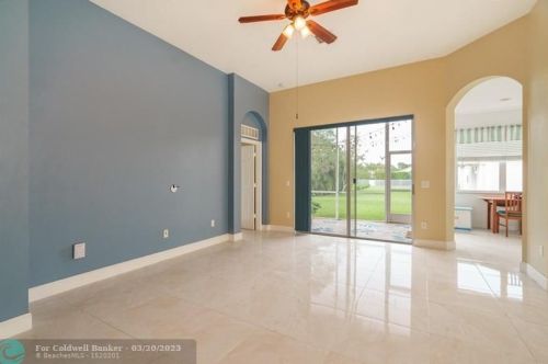 9597 Lindale Trace Blvd, Fort Pierce FL  34987-2439 exterior