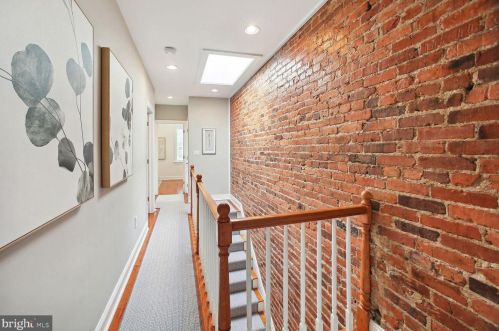 421 11 St, Washington DC 20002-6121 exterior