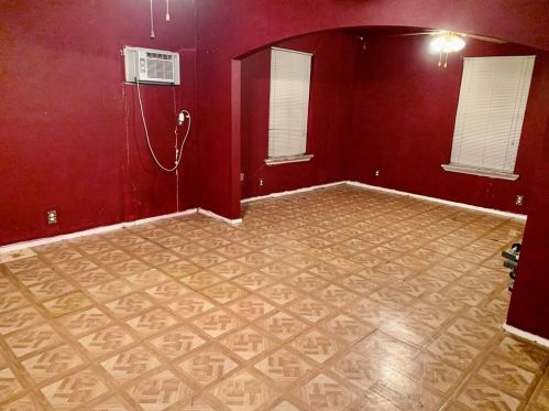 2350 Douglas Ave, Dallas TX 75219-2434 exterior