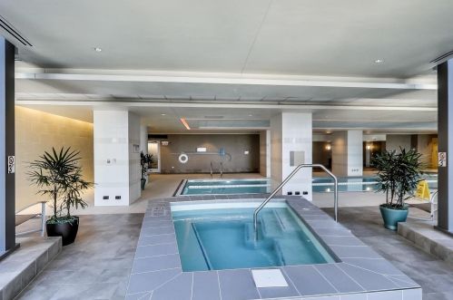 60 Monroe St, Chicago IL  60603-2758 exterior