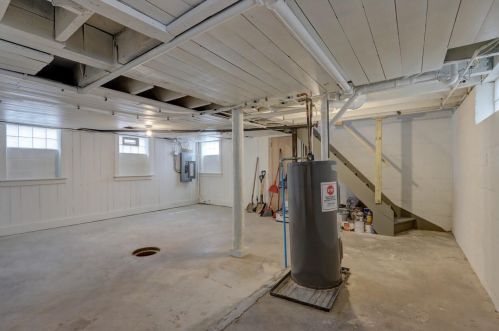 1517 Greenfield Ave, Milwaukee WI 53204-2617 exterior