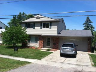 30212 Shiawassee Rd, Farmington MI  48336-3554 exterior