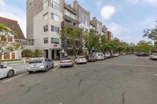 1642 7th Ave, San Diego CA 92101-2722 exterior