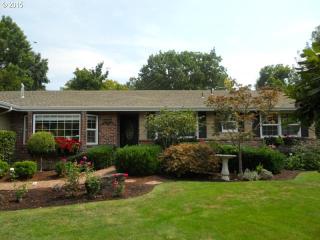 811 Lariat Dr, Eugene OR  97401-5147 exterior