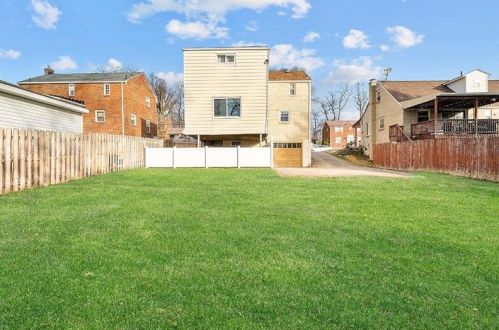 286 Pheasant Dr, Pittsburgh PA 15235-3160 exterior