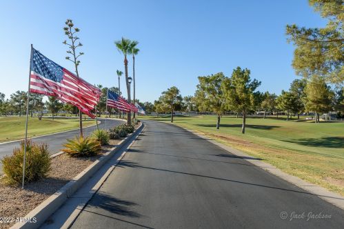 6692 Cypress Point Dr, Chandler AZ  85249-4332 exterior