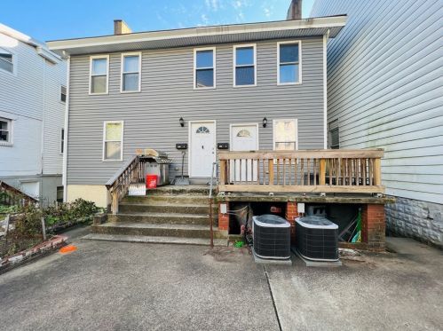 904 Penn St, Pittsburgh PA  15215-2326 exterior