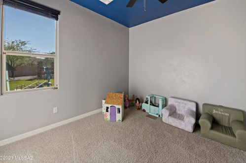 8499 National Dr, Tucson AZ 85742-8526 exterior