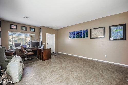 2575 Amber Sun Dr, Phoenix, AZ 85085-5076