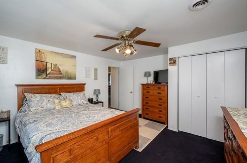 496 Lougeay Rd, Pittsburgh PA 15235-4505 exterior