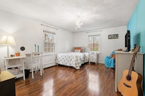 31 Candlestick Rd, North Andover MA 01845-3235 exterior