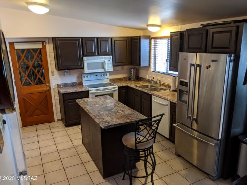 1164 Edgewater Dr, Tucson AZ 85704-2415 exterior