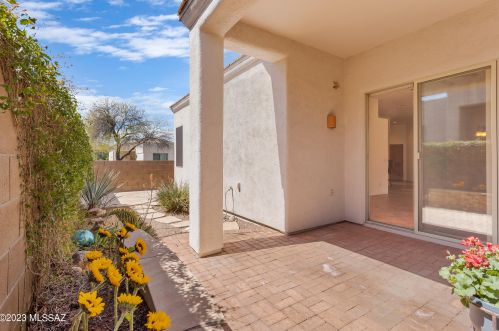 7336 Calle Nostalgico, Tucson, AZ 85715-2820