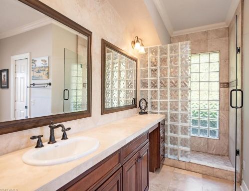 4701 Oak Leaf Dr, Naples FL 34119-8594 exterior