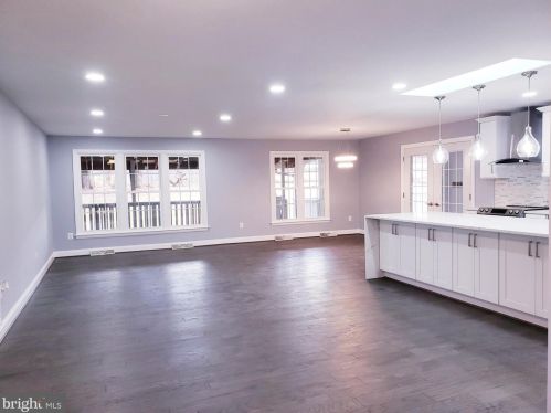 905 Mcneil Ln, Silver Spring MD  20905-4071 exterior