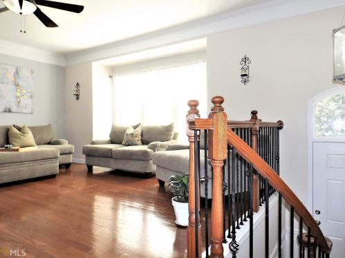 2769 Loftview Sq, Atlanta GA 30339-4929 exterior