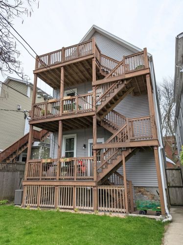 1856 Berenice Ave, Chicago IL 60613-2720 exterior