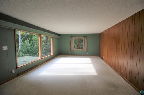 3610 Superior St, Duluth MN 55804-2047 exterior