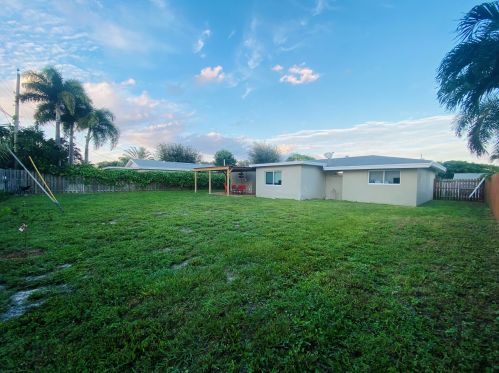 3351 5th Ave, Boca Raton FL  33431-6040 exterior