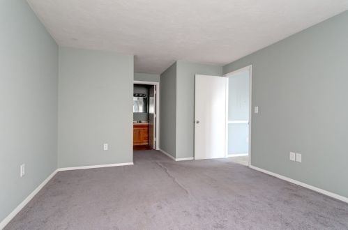 5 Kendall St, Worcester MA  01605-2880 exterior