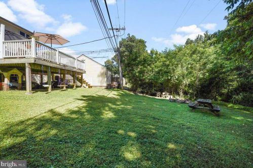 64 Mildred Ln, Chester PA 19014-2007 exterior