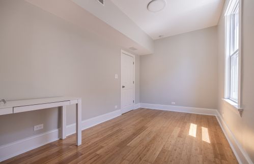 4848 Tripp Ave, Chicago IL 60629-5743 exterior