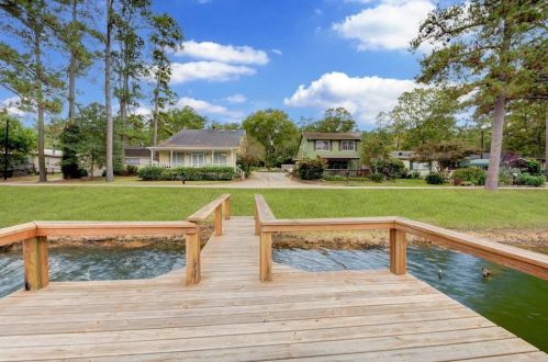 1410 Pne Lk Cir, Montgomery TX 77316-2774 exterior