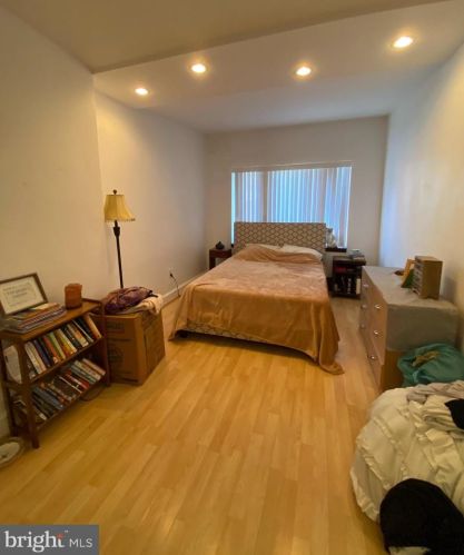 1711 13 St, Philadelphia PA 19148-1512 exterior