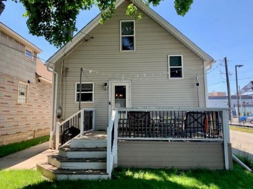 1028 46, Milwaukee WI 53208-3120 exterior