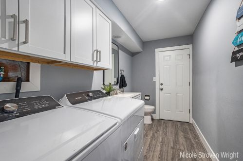 4013 8th Ave, Wyoming MI  exterior