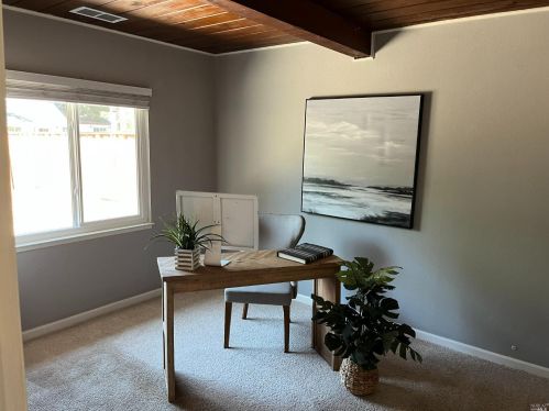 1367 Coventry Rd, Concord CA 94518-1120 exterior