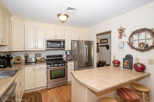 26 Jimal Dr, Middletown, NY 10940-3648