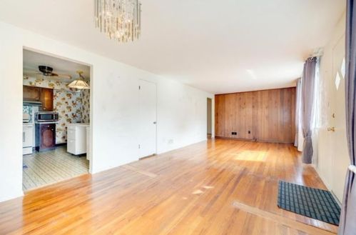 522 Barbara Dr, Pittsburgh PA  15227-4404 exterior