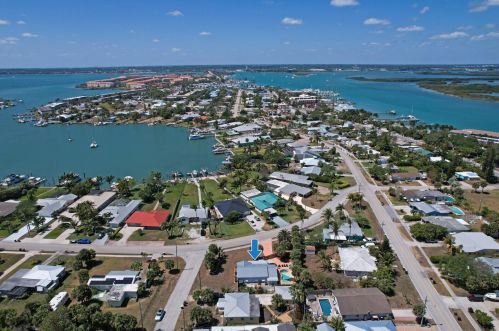 206 Fernandina St, Fort Pierce FL  34949-3534 exterior