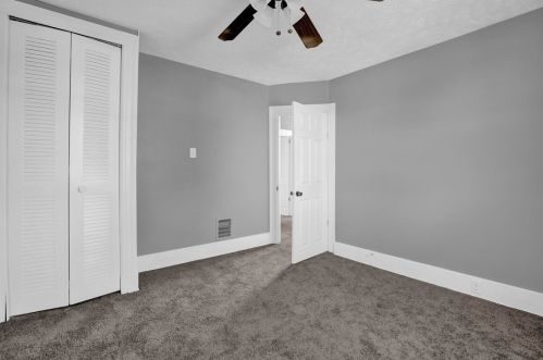 850 Allaire Ave, Monaca PA 15061-1260 exterior