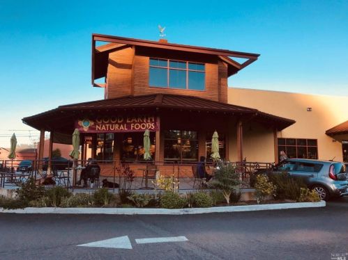 904 Ventura Way, Mill Valley CA 94941-4128 exterior