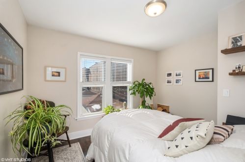 3431 Dickens Ave, Chicago IL 60639-3311 exterior