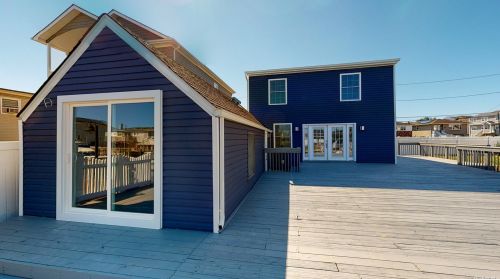 29 Mitchell Ave, Babylon NY 11702-4109 exterior