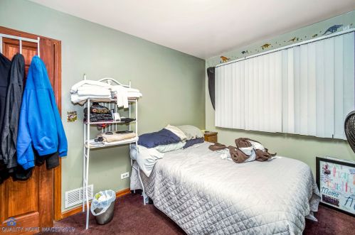 3441 Kenton Ave, Chicago IL 60652-2008 exterior