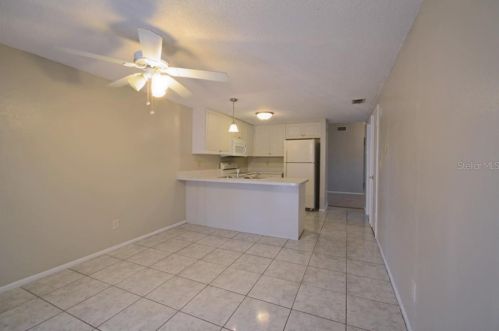 7501 Woodland Oaks Ct, Tampa FL 33615-1631 exterior