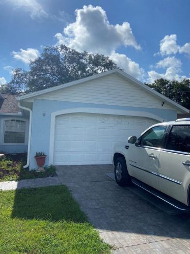 12723 Ola Ave, Tampa, FL 33612-4175