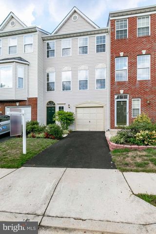 5102 Ballycastle Cir, Alexandria, VA 22315-5565