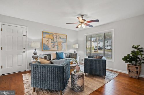 6510 Carriage Dr, Alexandria, VA 22310-3304