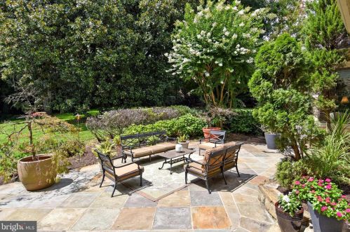 11300 Glen Rd, Rockville MD 20854-1849 exterior