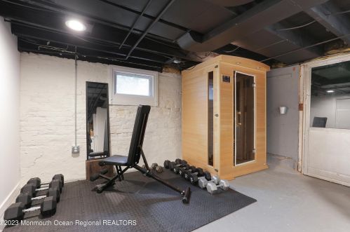 198 Monmouth Ave, Atlantic Highlands NJ  07716-2220 exterior