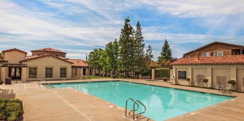 1413 Haddington Dr, Folsom CA 95630-5311 exterior