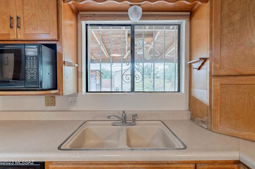 817 District St, Tucson AZ 85714-1105 exterior