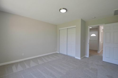 2021 Rochelle Ave, Turlock CA  95382-1666 exterior