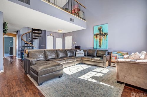 532 Edpas Rd, New Brunswick NJ 08901-3810 exterior